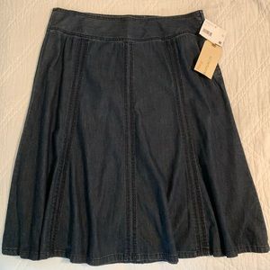 Denim flared skirt.